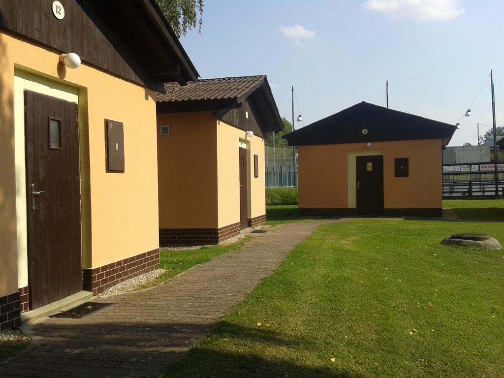 Sportcentrum Dvorak Hluboka nad Vltavou Bagian luar foto